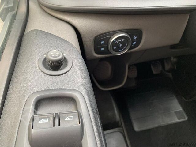 High top van Ford Custom 280 Van L1   Km solo 88.400
