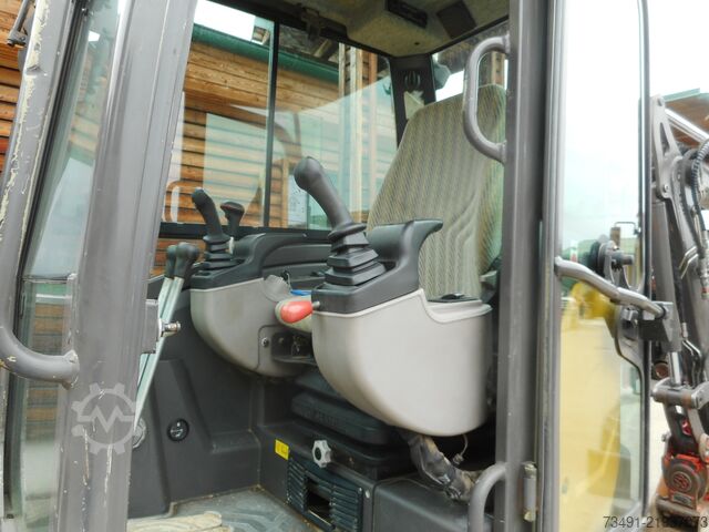 Mini excavator Volvo ECR50D mit POWERTILT