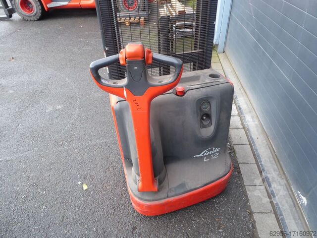 High Lift stacker Linde L12L