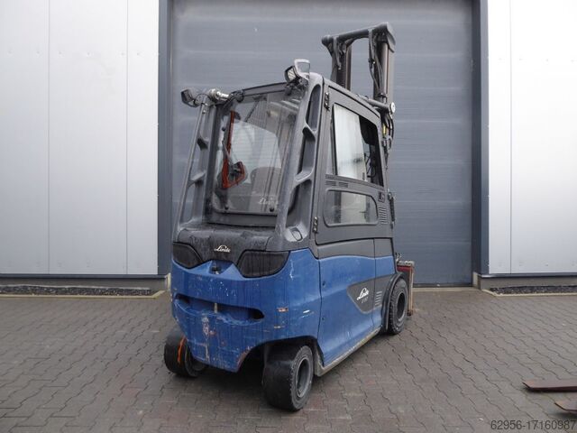 Electric 4-wheel forklift Linde E30HL-01/600