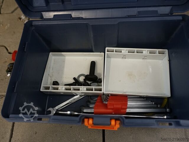 Universal tool grinding machine GD 6025Q