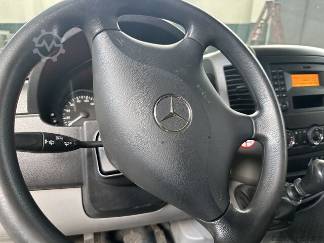 Pickup truck Mercedes-Benz Sprinter