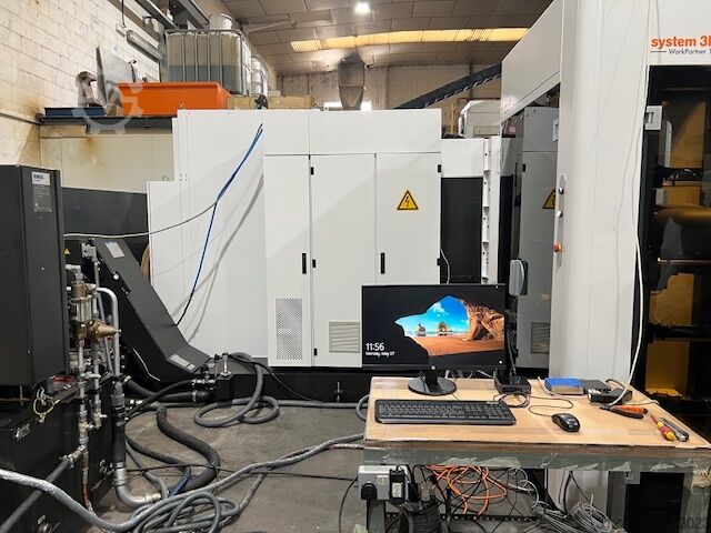 5-axis universal machining center MIKRON HPM 450U +SYSTEM 3R WORKPARTNER