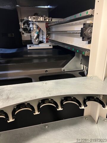 5-axis universal machining center MIKRON HPM 450U +SYSTEM 3R WORKPARTNER