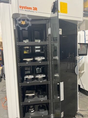 5-axis universal machining center MIKRON HPM 450U +SYSTEM 3R WORKPARTNER