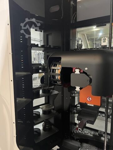5-axis universal machining center MIKRON HPM 450U +SYSTEM 3R WORKPARTNER