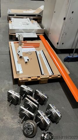 5-axis universal machining center MIKRON HPM 450U +SYSTEM 3R WORKPARTNER
