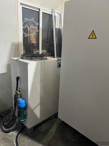5-axis universal machining center MIKRON HPM 450U +SYSTEM 3R WORKPARTNER