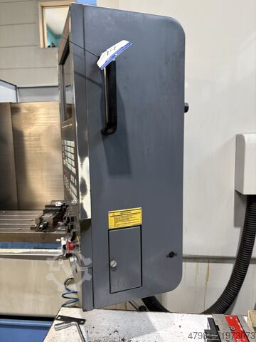 Vertical machining center MAZAK VTC-20 B