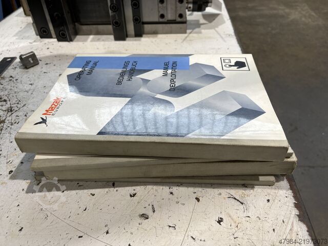 Vertical machining center MAZAK VTC-20 B