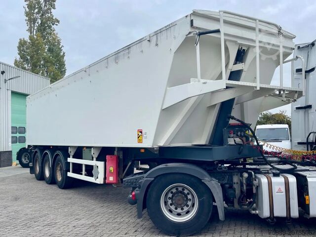 Kipper Samro Socari 48m3, 6560 kg, AIR/DISC BRAKES. Very go...