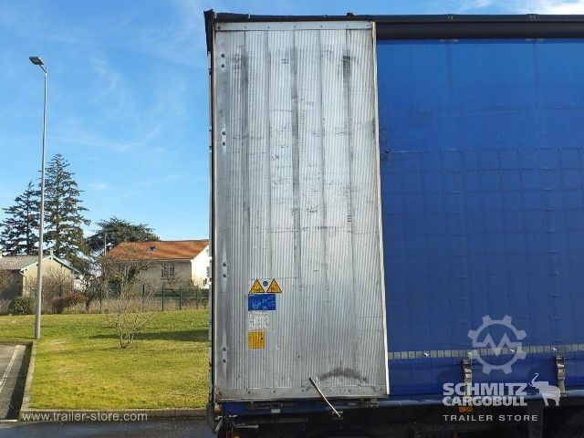 Open semitrailer with tarp Schmitz Cargobull Semitrailer Curtainsider Standard Hayon