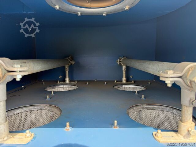 Welding fume extractor  