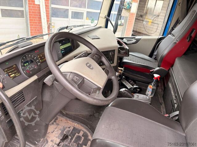 Autokran VOLVO FH 420 Pritsche Heckkran Hiab 235DLS-3 Funk