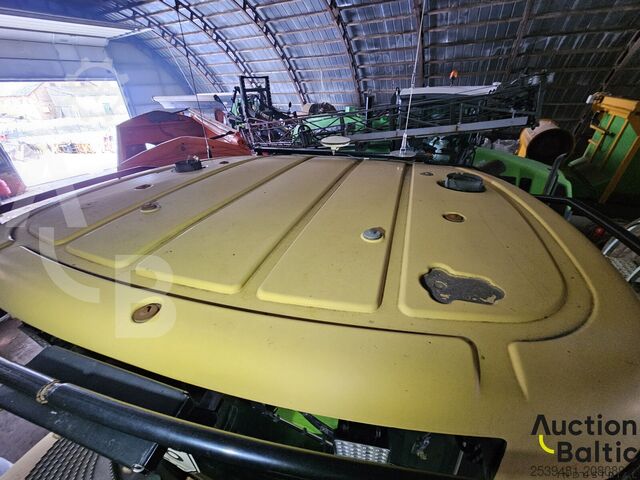 Traktor Challenger MT 865