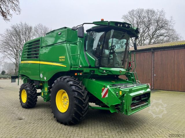 John Deere T670i ProDrive 30 km/h John Deere T670i ProDrive 30 km/h