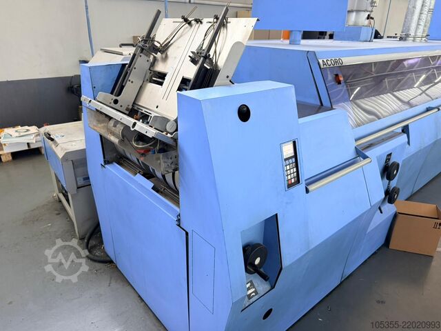Klebebindelinie mit Gazeanbringung MÜLLER MARTINI ‘Acoro A5’ Perfect Binding Line