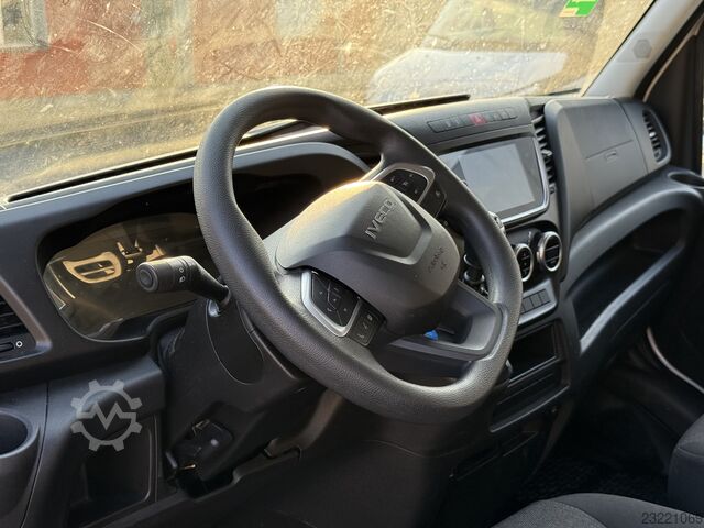 Box van Iveco Daily 35-160