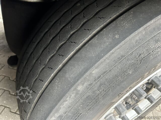 Koffer Schmitz Cargobull SCB S3B / Box / 2x Lift axle / Disk Brakes / AP...