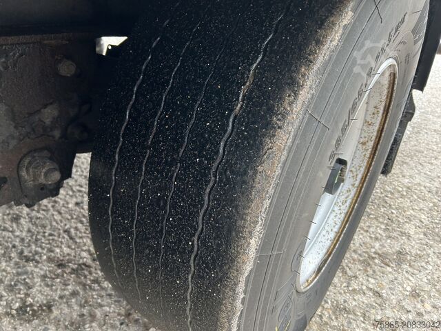 Schiebeplanen Krone Profi Liner / Curtainside / VALX Drum / NL Trailer