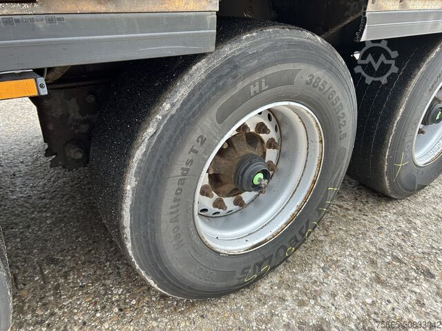 Schiebeplanen Krone Profi Liner / Curtainside / VALX Drum / NL Trailer