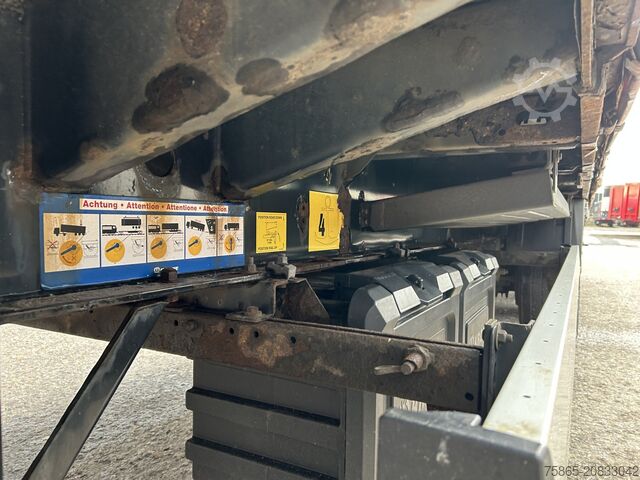 Schiebeplanen Krone Profi Liner / Curtainside / VALX Drum / NL Trailer