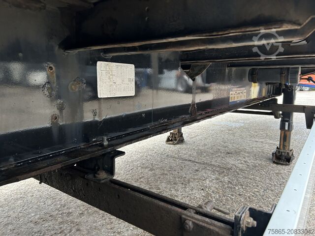 Schiebeplanen Krone Profi Liner / Curtainside / VALX Drum / NL Trailer