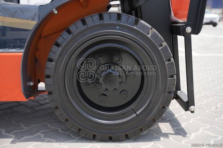 Forklift Toyota 62-8FD30