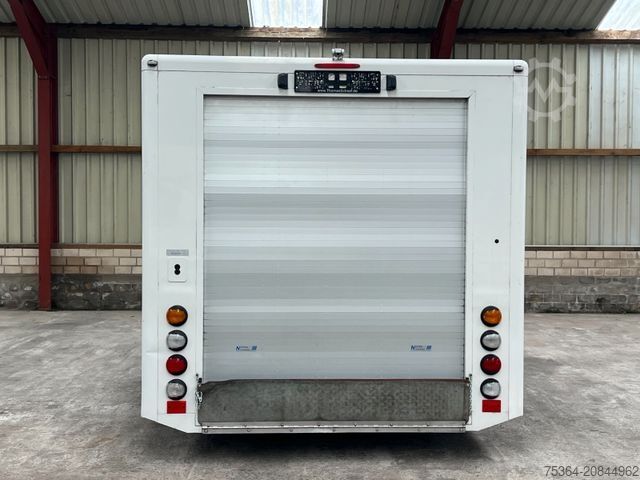 Transporter mit Koffer VOLKSWAGEN T5 Transporter 2.0 Tdi Koffer Alko Luftfederung