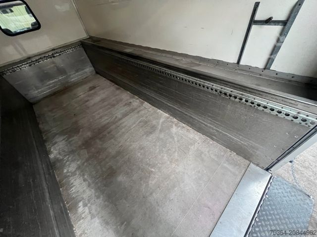 Transporter mit Koffer VOLKSWAGEN T5 Transporter 2.0 Tdi Koffer Alko Luftfederung