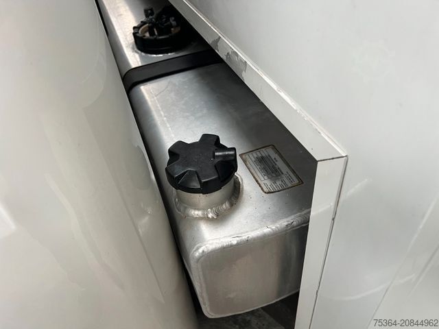 Transporter mit Koffer VOLKSWAGEN T5 Transporter 2.0 Tdi Koffer Alko Luftfederung