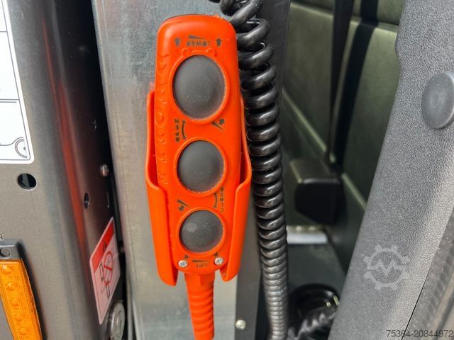 Kleinbus MERCEDES-BENZ Sprinter 315 Cdi Tourer 9Sitz Behindertengerecht