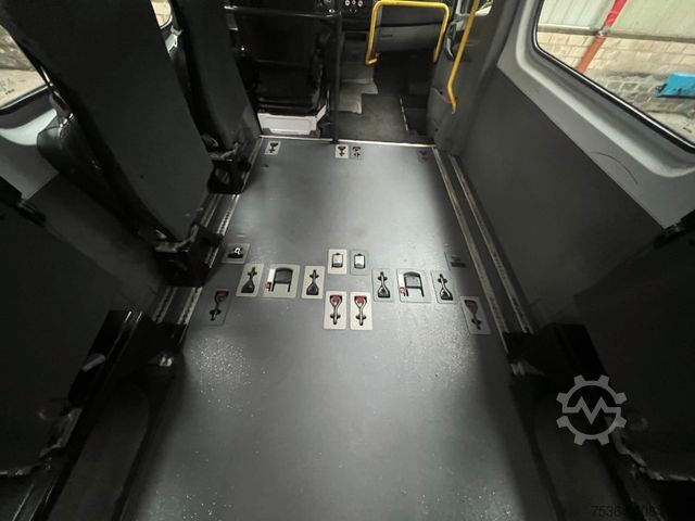 Minibus MERCEDES-BENZ Sprinter 313 BlueTEC 7 Sitze+Lift ENGINE NO GOOD