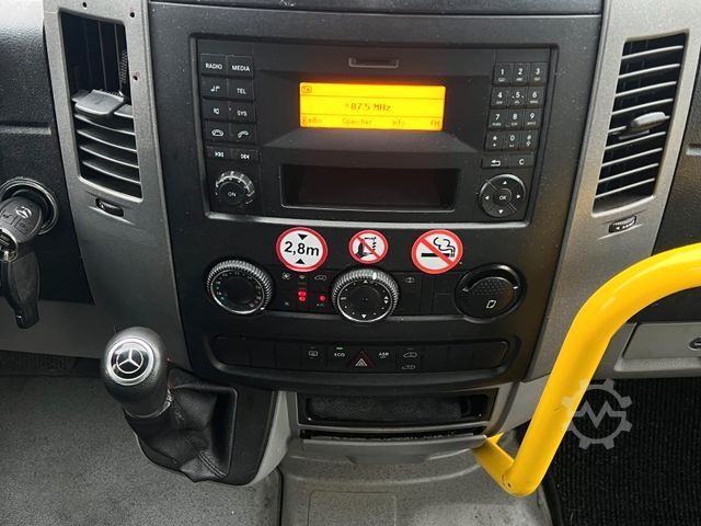 Minibus MERCEDES-BENZ Sprinter 313 BlueTEC 7 Sitze+Lift ENGINE NO GOOD