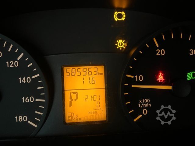Minibus MERCEDES-BENZ Sprinter 313 BlueTEC 7 Sitze+Lift ENGINE NO GOOD