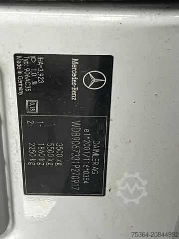 Minibus MERCEDES-BENZ Sprinter 313 BlueTEC 7 Sitze+Lift ENGINE NO GOOD