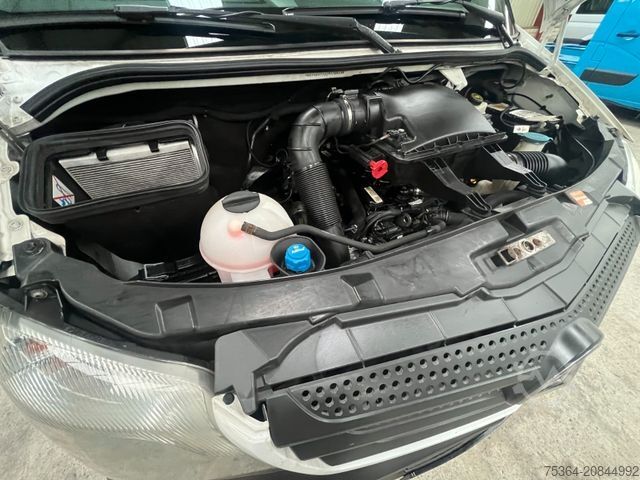 Minibus MERCEDES-BENZ Sprinter 313 BlueTEC 7 Sitze+Lift ENGINE NO GOOD