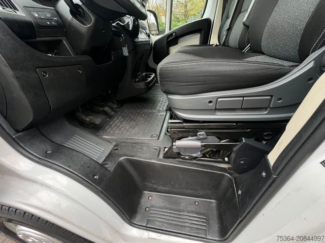 Kleinbus FIAT Ducato 3.0 Natural Power/CNG/Benzin 9 Sitze Pdc