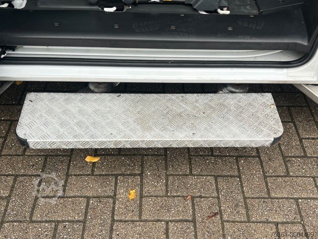 Kleinbus FIAT Ducato 3.0 Natural Power/CNG/Benzin 9 Sitze Pdc