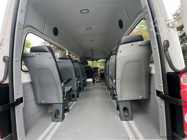 Kleinbus VOLKSWAGEN Crafter 2.0 Tdi 80 kw L2H2 9Sitze Klima Tempomat