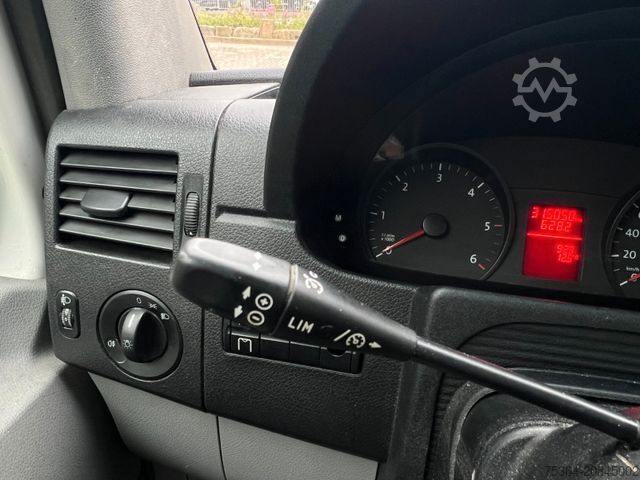 Kleinbus VOLKSWAGEN Crafter 2.0 Tdi 80 kw L2H2 9Sitze Klima Tempomat