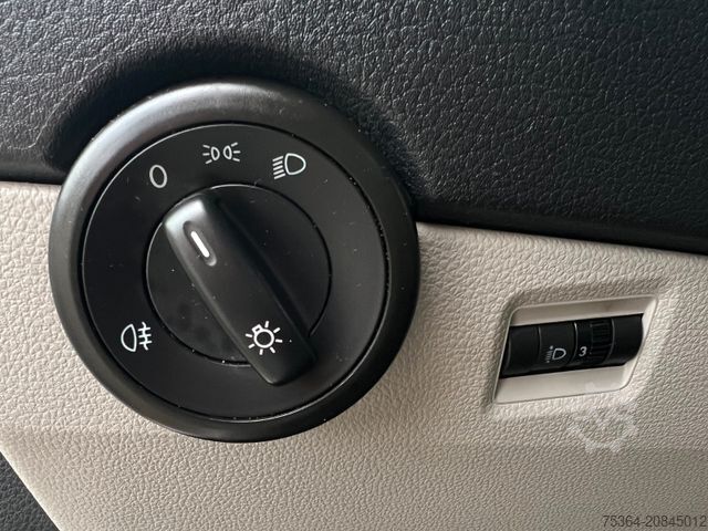 Kleinbus VOLKSWAGEN i 2.0 TSi/CNG L2H1 9Sitze Klima Schiebetür