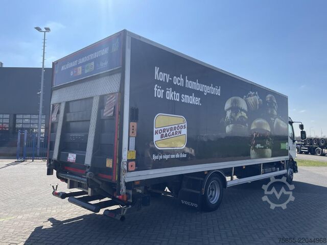 Box body Volvo FL240 Closed Box / Loading Lift / 157.000 KM