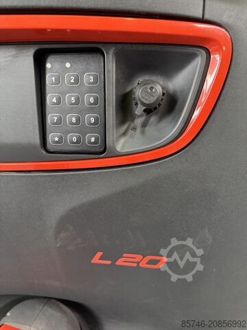 L 20 wie abgebildet (1173) NEU / Unbenutzt!! (1,2 t bei 1000 mm!!) LINDE L 20 as ( 1173 ) NEW / Unused !! ( 1.2 T @ 1000 MM !! )