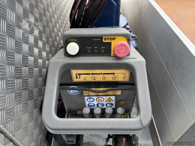 Platform truck with crane Iveco Daily 40C18 3.0 / Amco Veba 602T KRAAN / Euro 6...