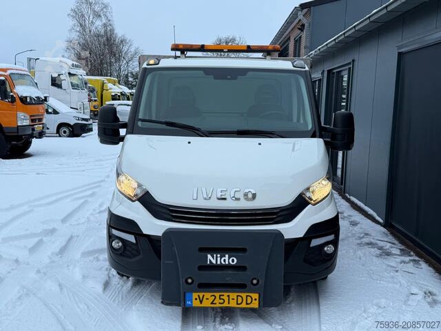 Platform truck with crane Iveco Daily 40C18 3.0 / Amco Veba 602T KRAAN / Euro 6...