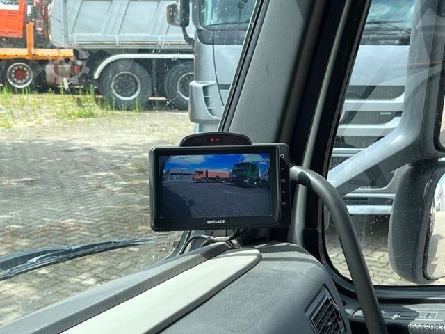Skip truck VOLVO FM 450 4x2 Absetzkipper Meiller, Funk