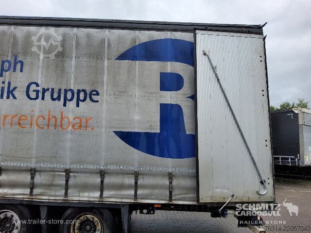 Auflieger mit Pritsche & Plane Schmitz Cargobull Curtainsider Mega Getränke