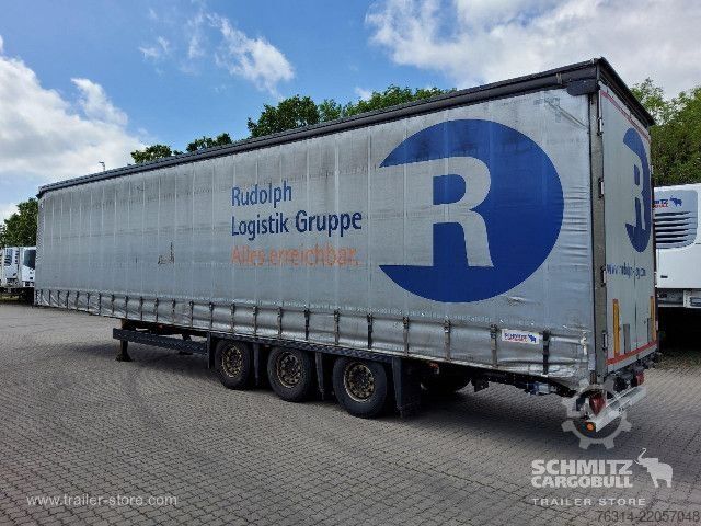 Auflieger mit Pritsche & Plane Schmitz Cargobull Curtainsider Mega Getränke