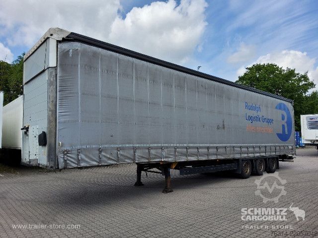 Auflieger mit Pritsche & Plane Schmitz Cargobull Curtainsider Mega Getränke